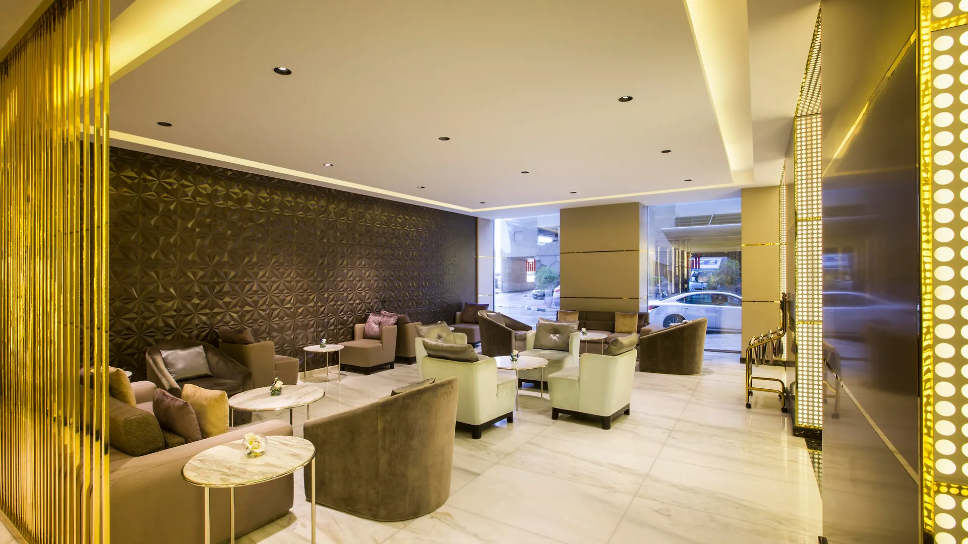 *****  The Tower Plaza Hotel Dubai United Arab Emirates